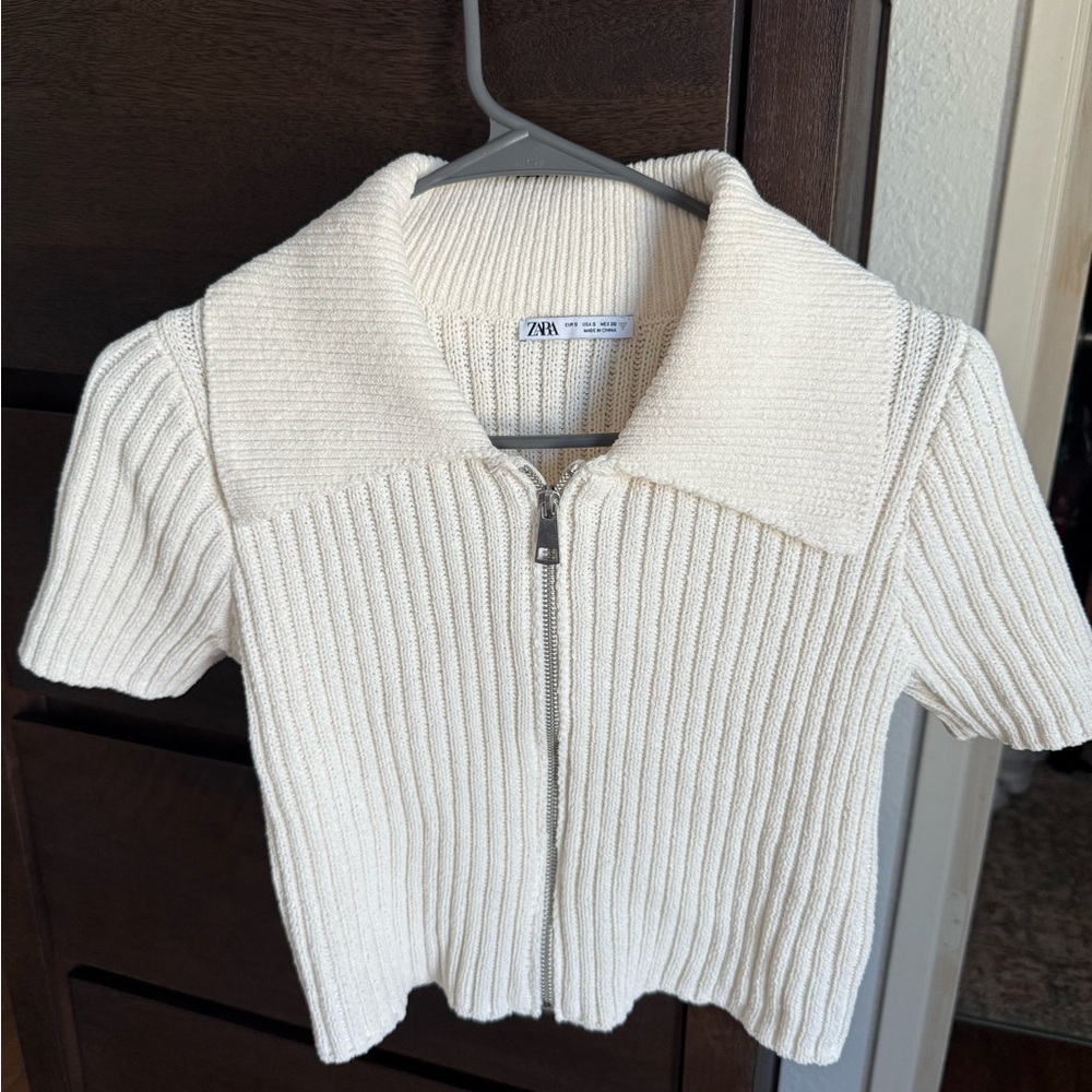 Zara Off-White Ribbed Knit Sweater
